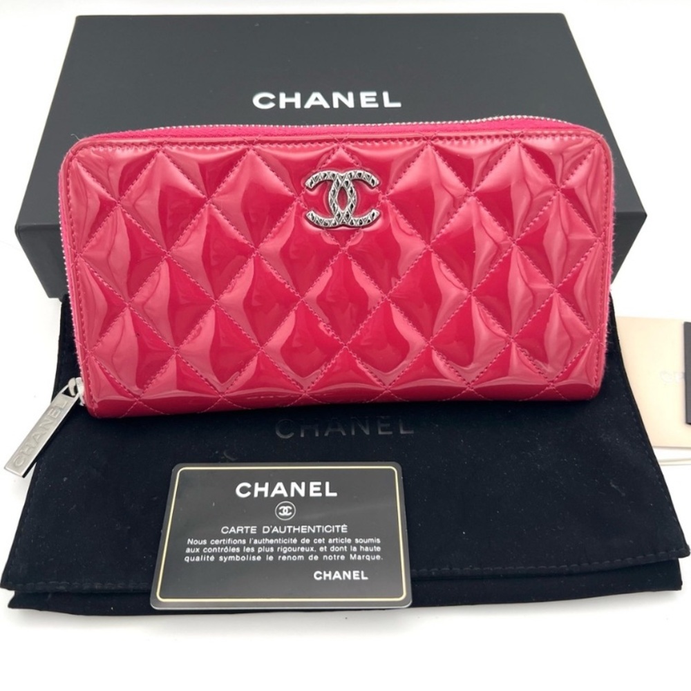 Authentic Chanel Pink Quilted Wallet in Box with Dust Bag and Authenticity Card